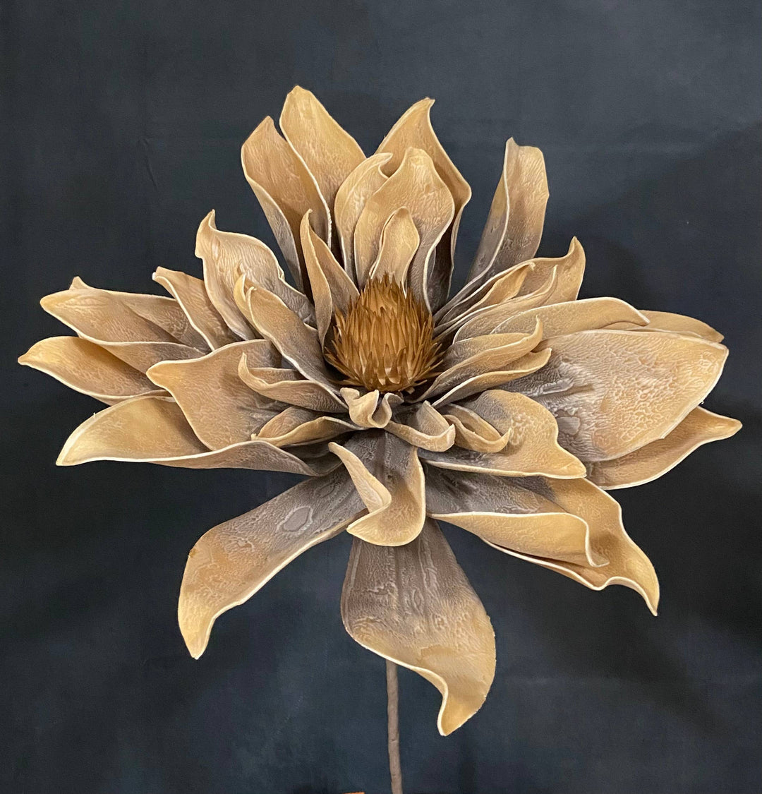 CHESTNUT BROWN  FOAM FLOWER