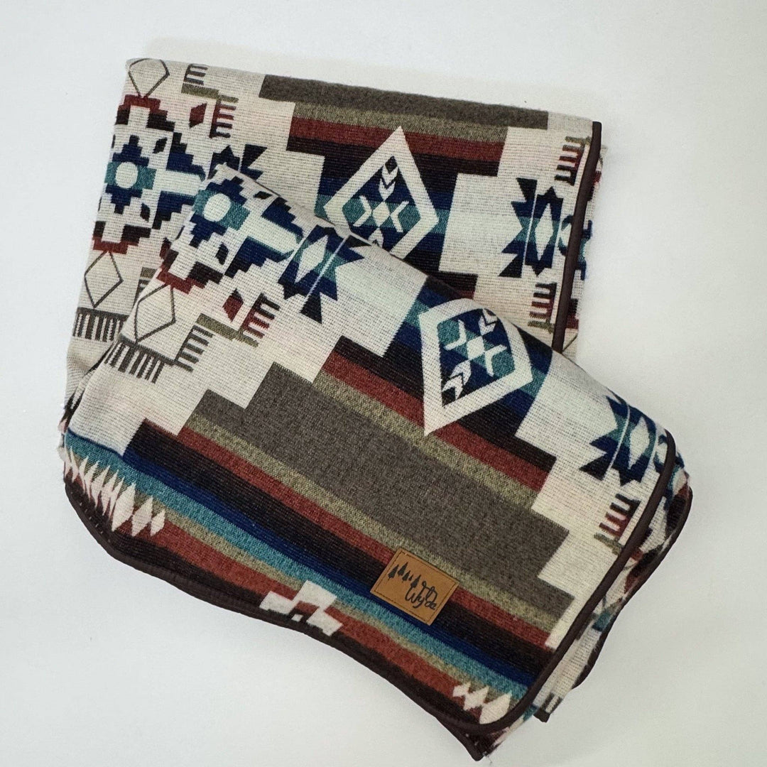 Tumbaco Reversible Blanket