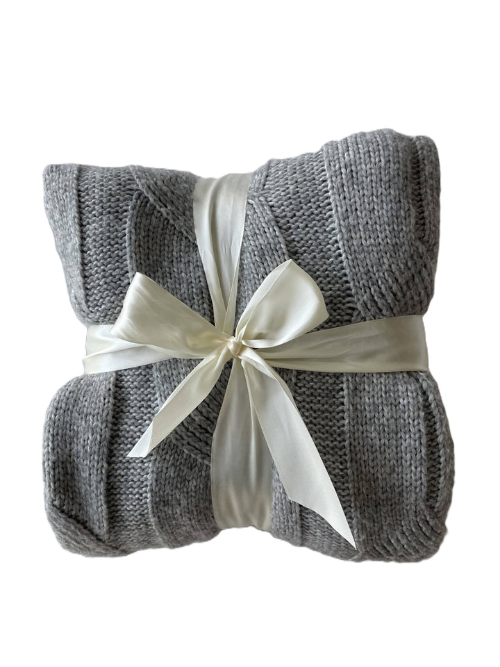 Luxury Cloudknit Throw