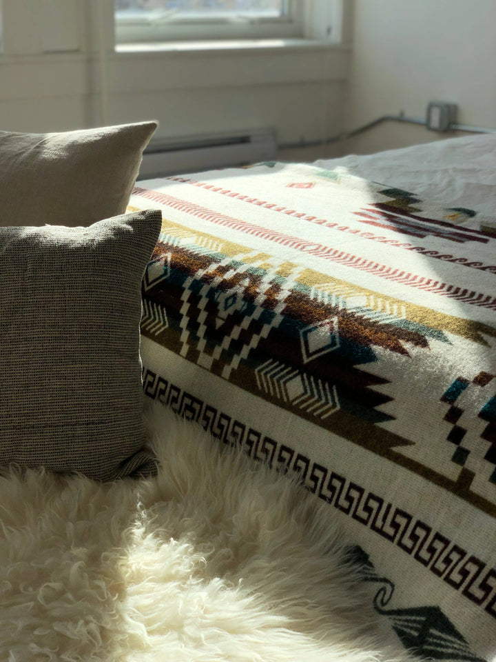 Cayambe Aztec Reversible Blanket