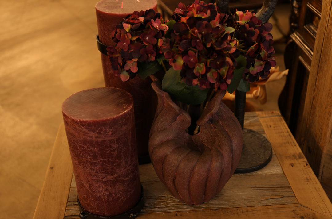 Handcrafted Vase in Mulberry