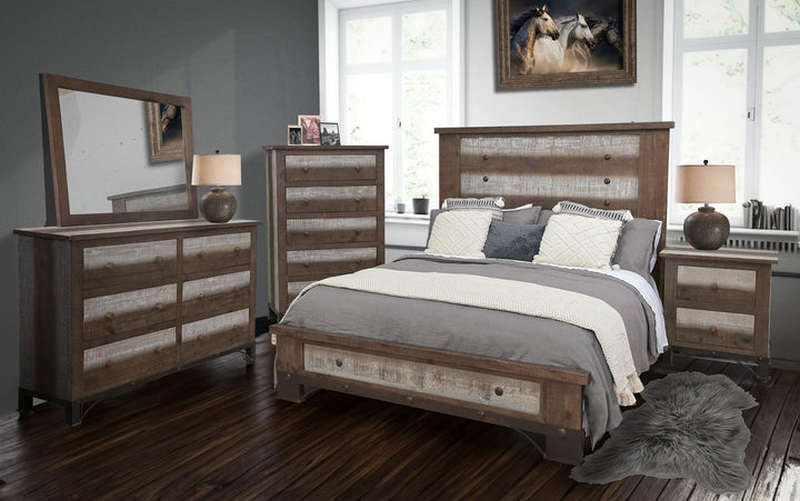 Urban Loft Chest
