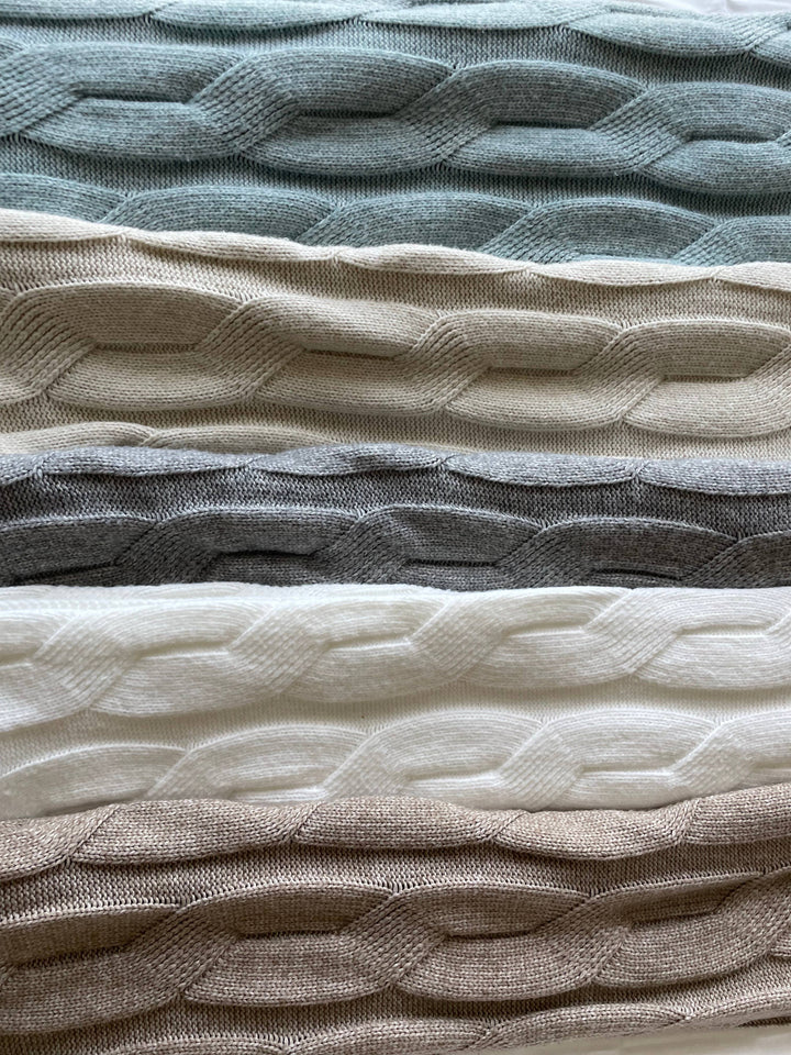 Luxury Cloudknit Throw