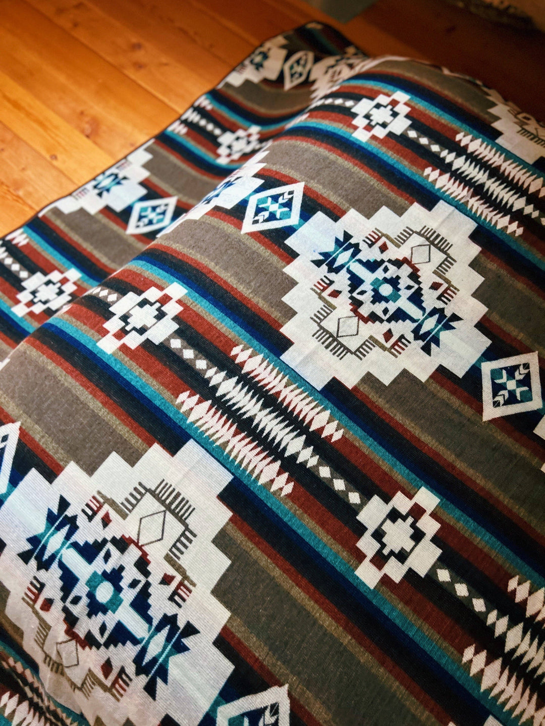 Tumbaco Reversible Blanket
